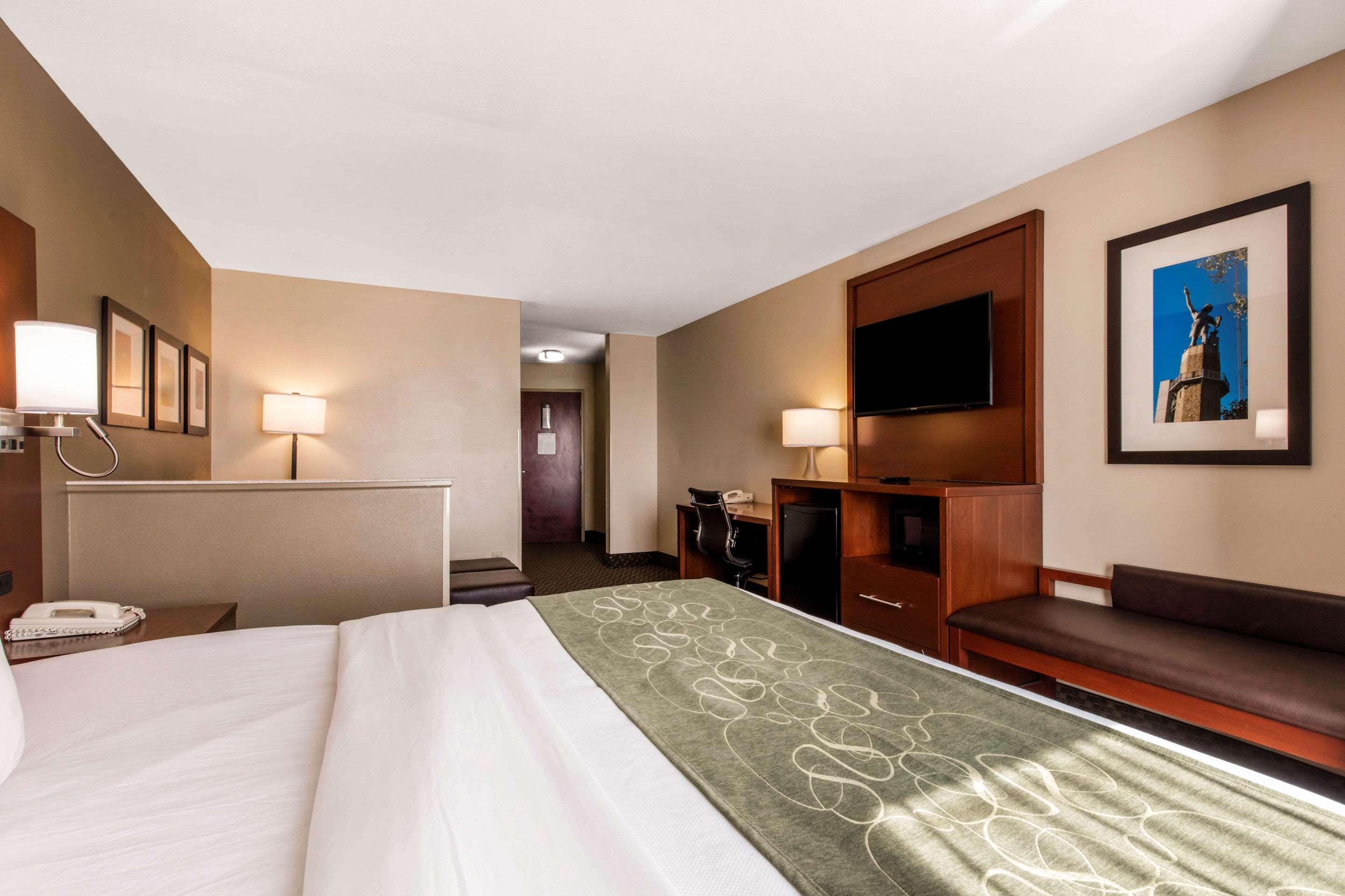 Comfort Suites Tuscaloosa Near University Exteriör bild
