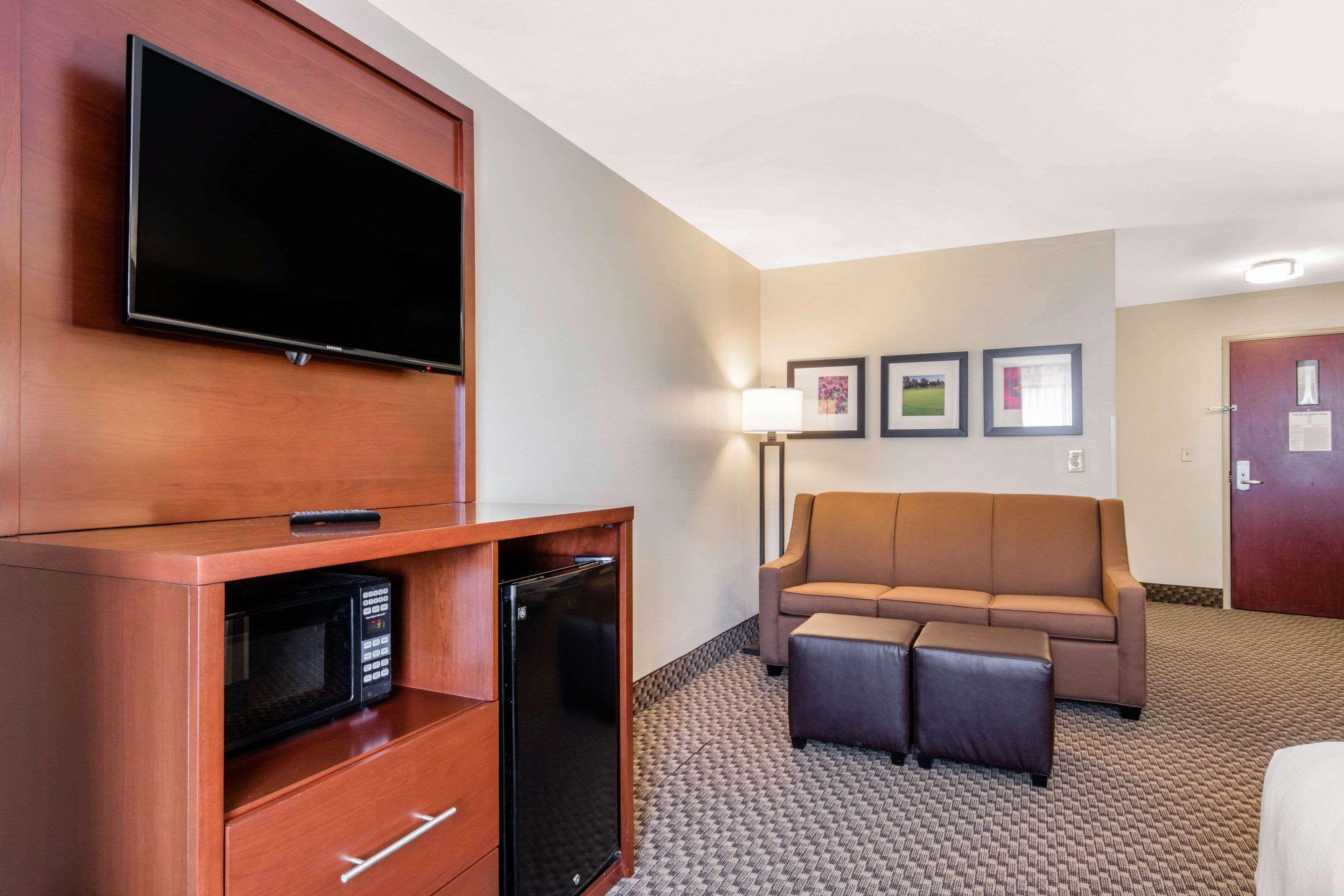 Comfort Suites Tuscaloosa Near University Exteriör bild