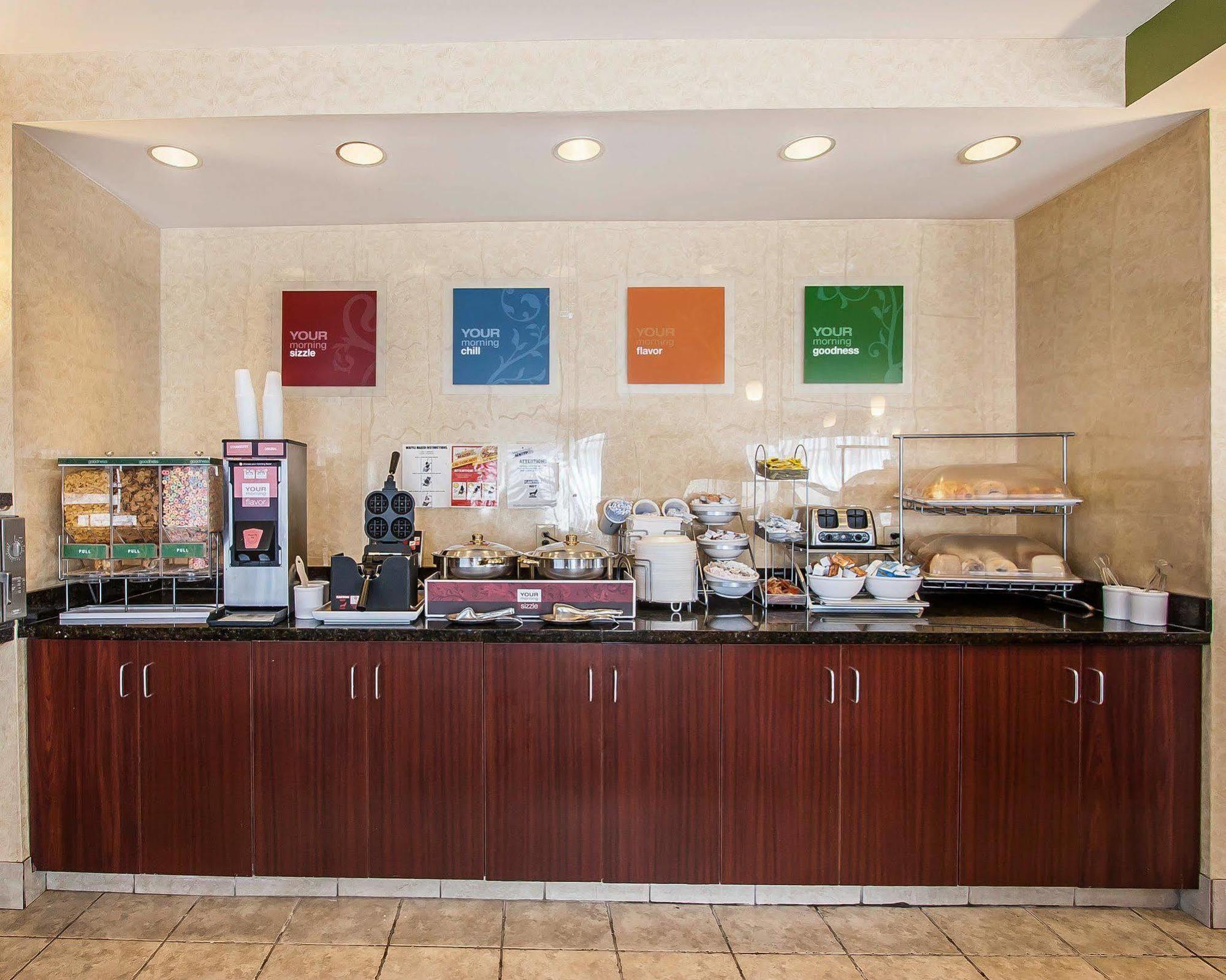 Comfort Suites Tuscaloosa Near University Exteriör bild